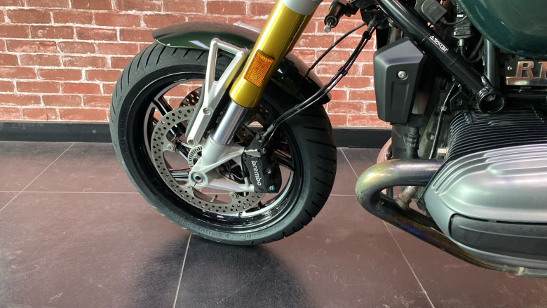24MY BMW R12 Ninet
